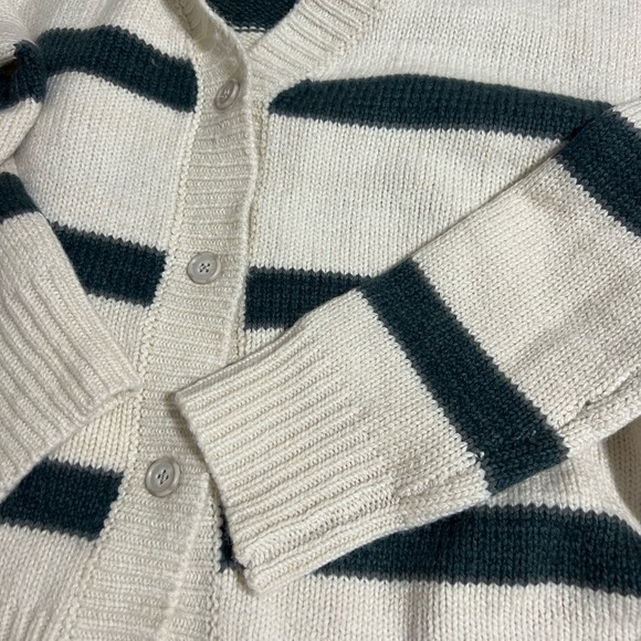 SPLENDID cardigan - Picture 14 of 15